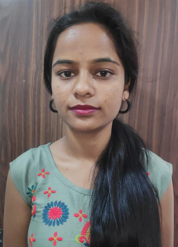 Komal Lihinar verified maid profile